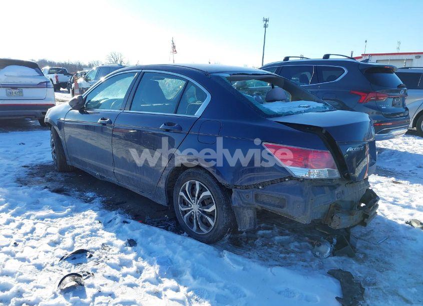 Photo 3 of 2010 Honda Accord SDN (VIN 1HGCP2F39AA152376)