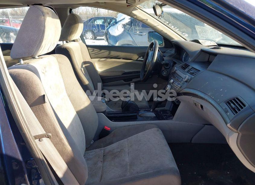 Photo 5 of 2010 Honda Accord SDN (VIN 1HGCP2F39AA152376)