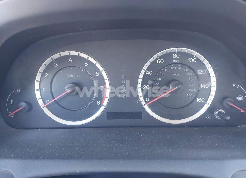 Photo 7 of 2010 Honda Accord SDN (VIN 1HGCP2F39AA152376)