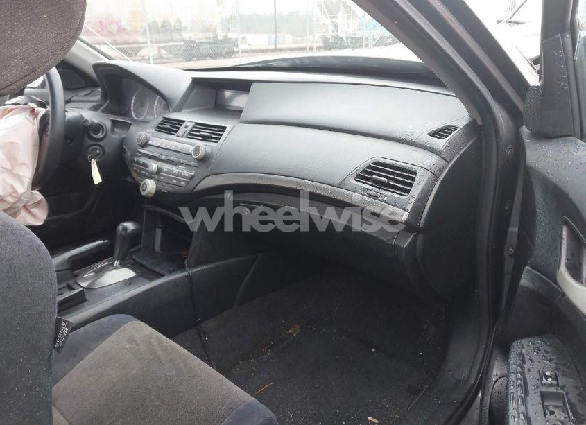 Photo 5 of 2010 Honda Accord 2.4 LX (VIN 1HGCP2F39AA156704)