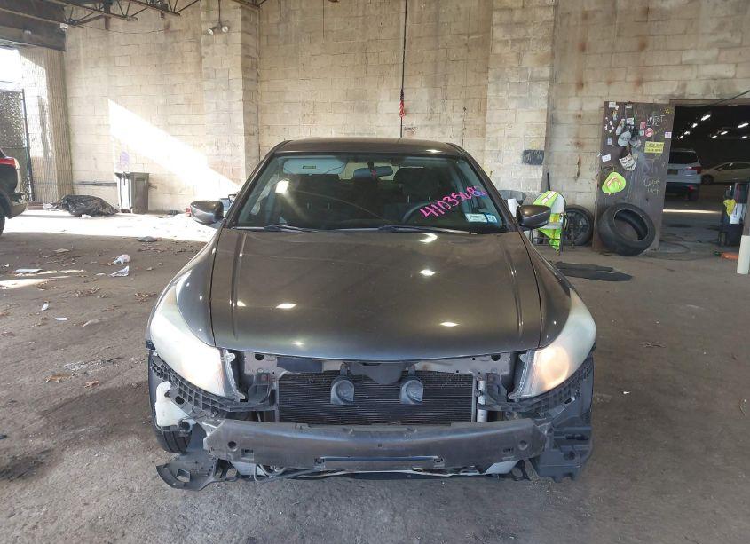 Photo 13 of 2010 Honda Accord 2.4 LX (VIN 1HGCP2F39AA169405)