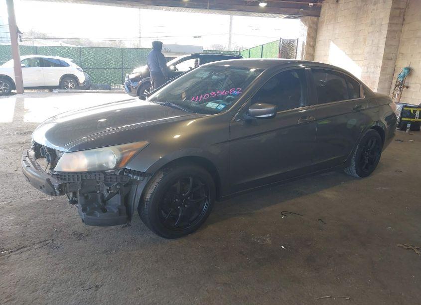 Photo 2 of 2010 Honda Accord 2.4 LX (VIN 1HGCP2F39AA169405)