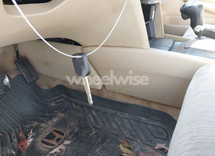 Photo 11 of 2011 Honda Accord 2.4 LX (VIN 1HGCP2F39BA023507)