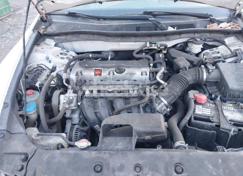 Photo 10 of 2011 Honda Accord 2.4 LX (VIN 1HGCP2F39BA060637)