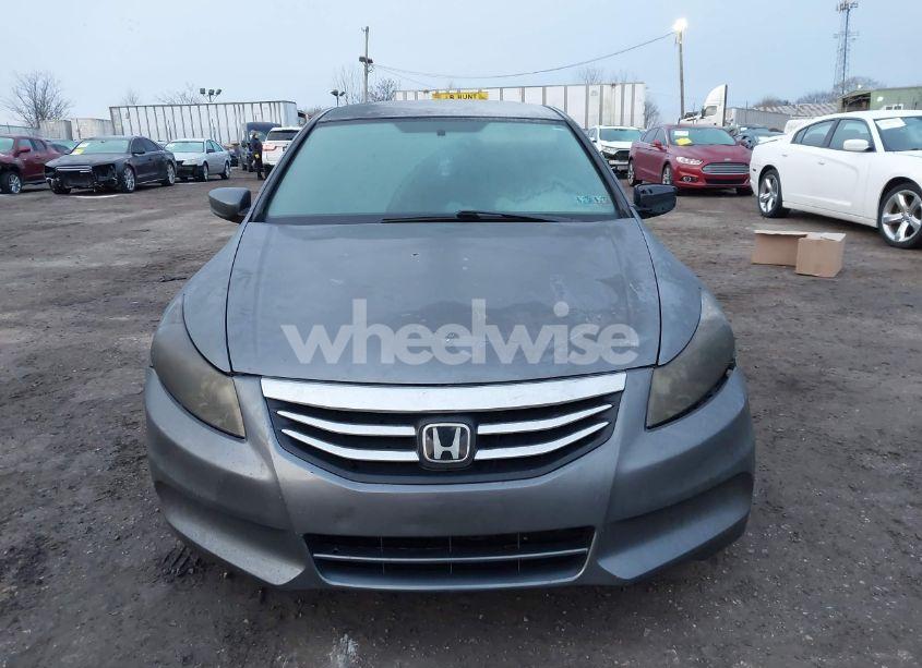 Photo 11 of 2011 Honda Accord 2.4 LX (VIN 1HGCP2F39BA075719)