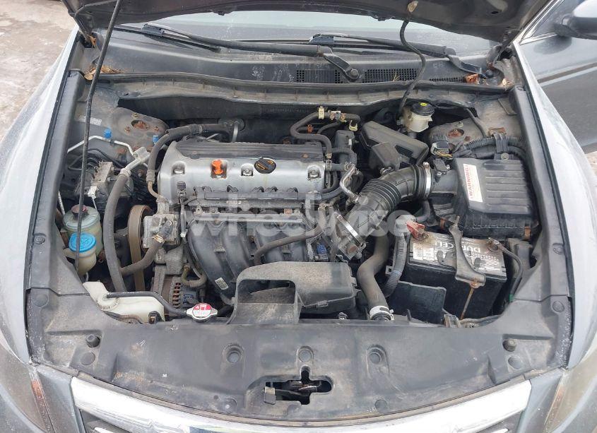 Photo 10 of 2011 Honda Accord 2.4 LX (VIN 1HGCP2F39BA153206)