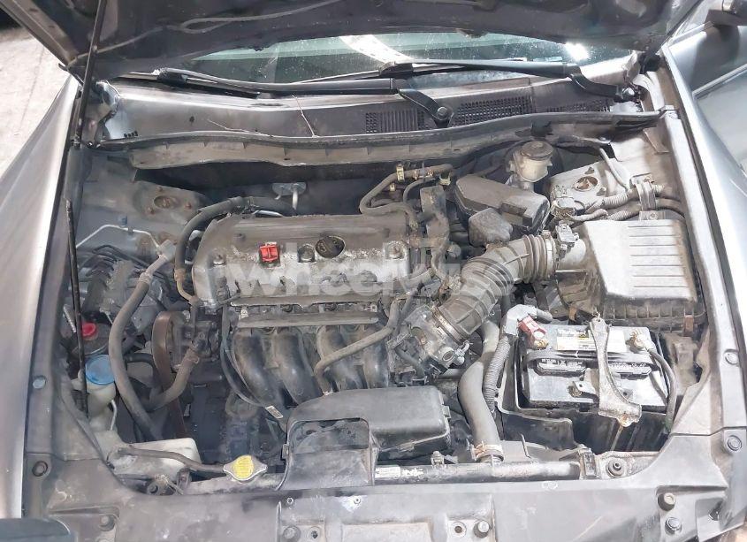 Photo 10 of 2012 Honda Accord 2.4 LX (VIN 1HGCP2F39CA108333)