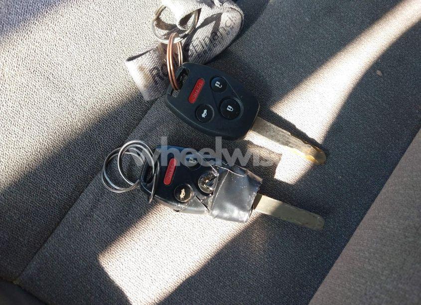 Photo 11 of 2010 Honda Accord 2.4 LX (VIN 1HGCP2F3XAA084265)