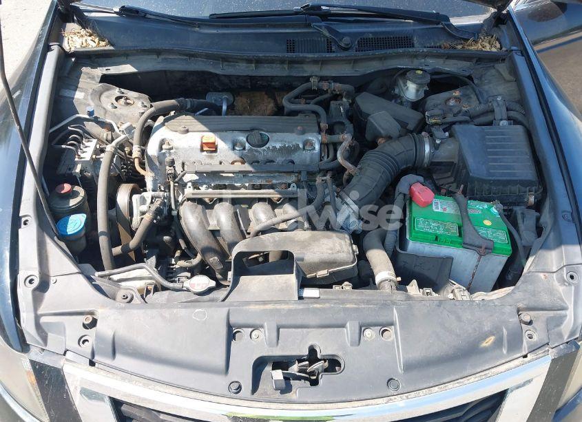 Photo 10 of 2010 Honda Accord 2.4 LX (VIN 1HGCP2F3XAA143850)