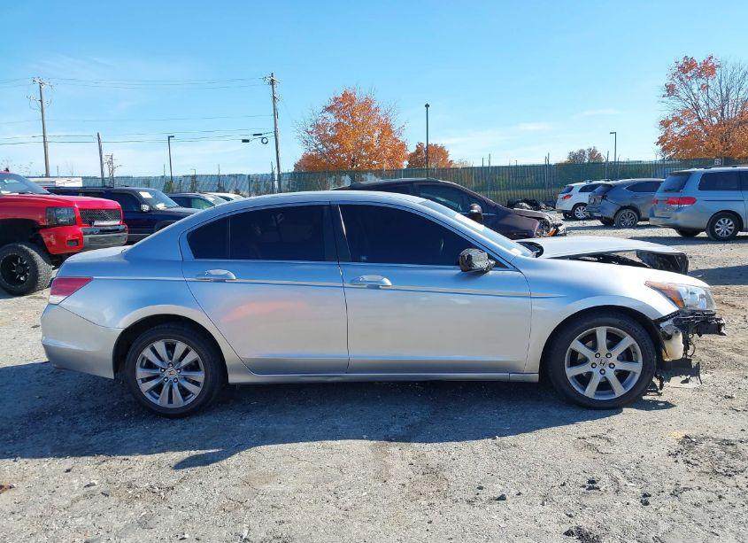 Photo 13 of 2011 Honda Accord 2.4 LX (VIN 1HGCP2F3XBA045774)