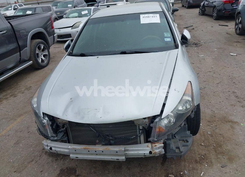 Photo 12 of 2011 Honda Accord 2.4 LX (VIN 1HGCP2F3XBA086826)