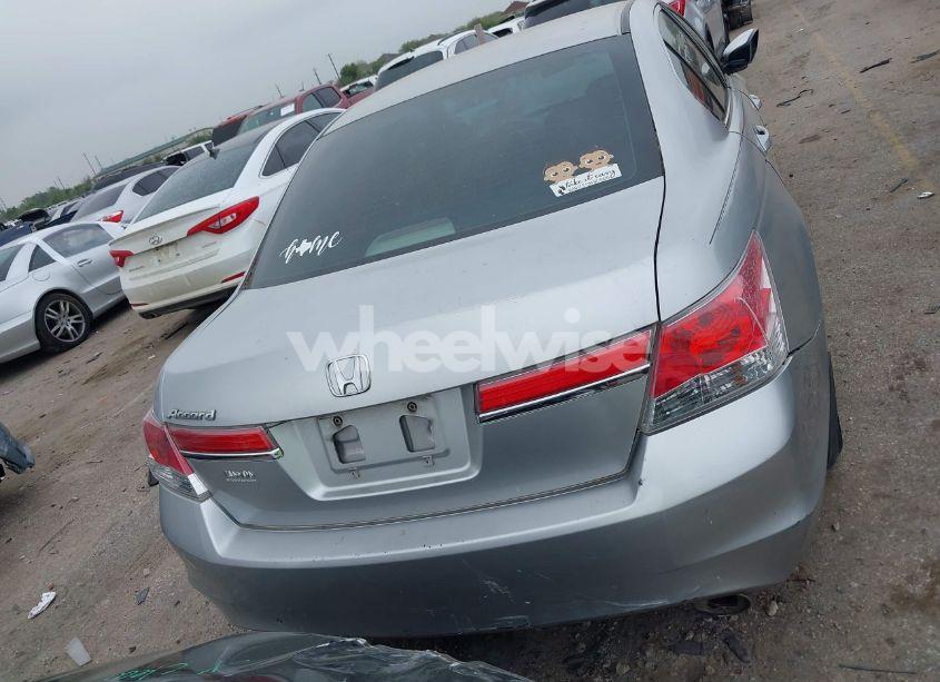 Photo 16 of 2011 Honda Accord 2.4 LX (VIN 1HGCP2F3XBA086826)