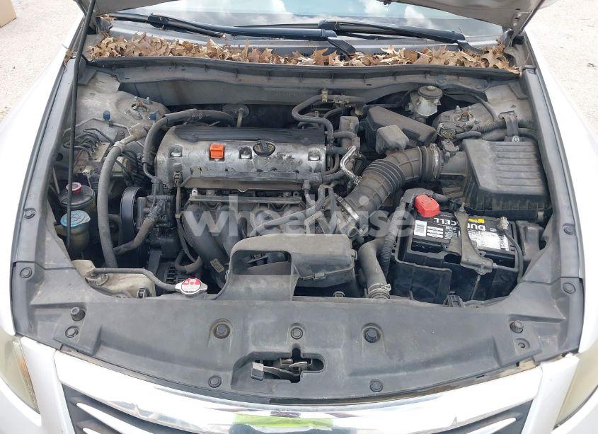 Photo 10 of 2011 Honda Accord 2.4 LX (VIN 1HGCP2F3XBA112759)