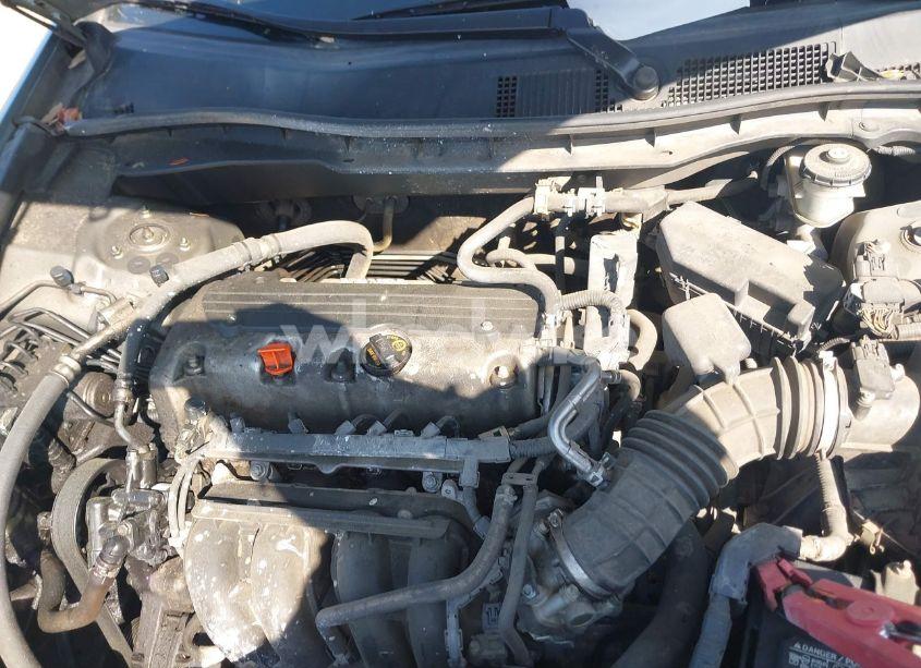 Photo 10 of 2012 Honda Accord 2.4 LX (VIN 1HGCP2F3XCA017099)