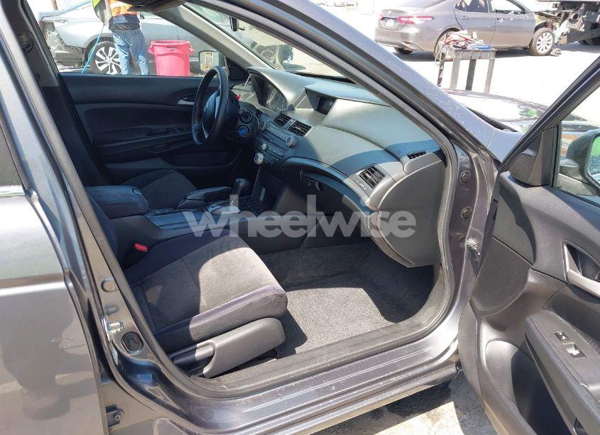 Photo 5 of 2010 Honda Accord 2.4 LX-P (VIN 1HGCP2F40AA003296)