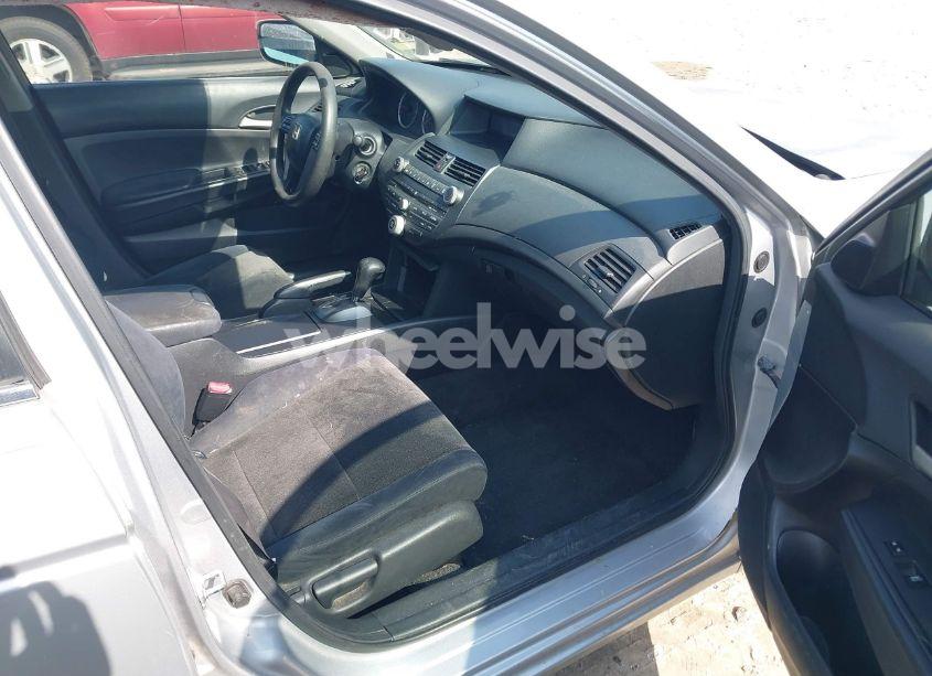 Photo 5 of 2010 Honda Accord 2.4 LX-P (VIN 1HGCP2F40AA044768)