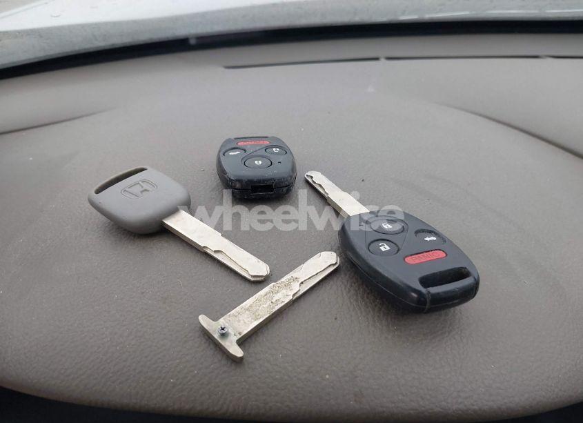 Photo 11 of 2010 Honda Accord 2.4 LX-P (VIN 1HGCP2F40AA181743)