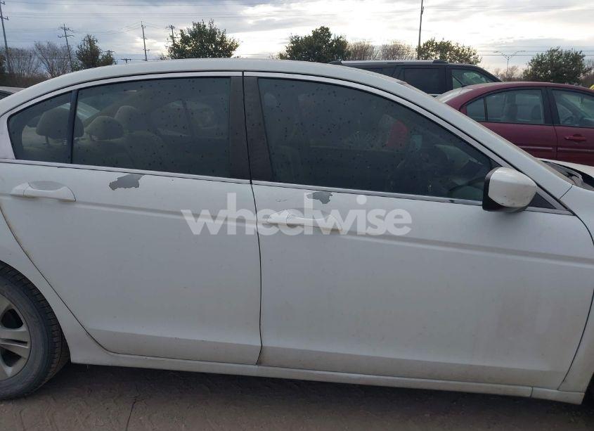 Photo 13 of 2010 Honda Accord 2.4 LX-P (VIN 1HGCP2F40AA181743)