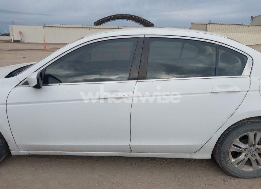 Photo 14 of 2010 Honda Accord 2.4 LX-P (VIN 1HGCP2F40AA181743)