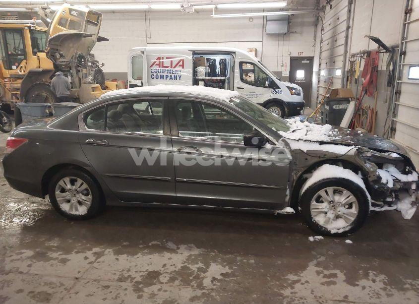 Photo 13 of 2010 Honda Accord 2.4 LX-P (VIN 1HGCP2F41AA014016)