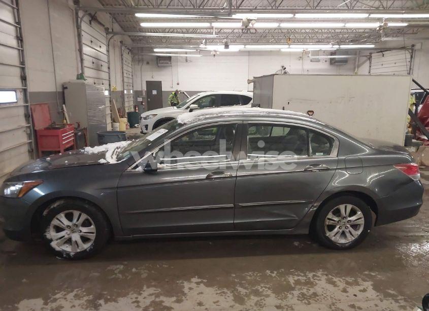 Photo 14 of 2010 Honda Accord 2.4 LX-P (VIN 1HGCP2F41AA014016)