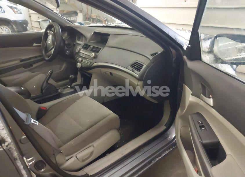 Photo 5 of 2010 Honda Accord 2.4 LX-P (VIN 1HGCP2F41AA014016)