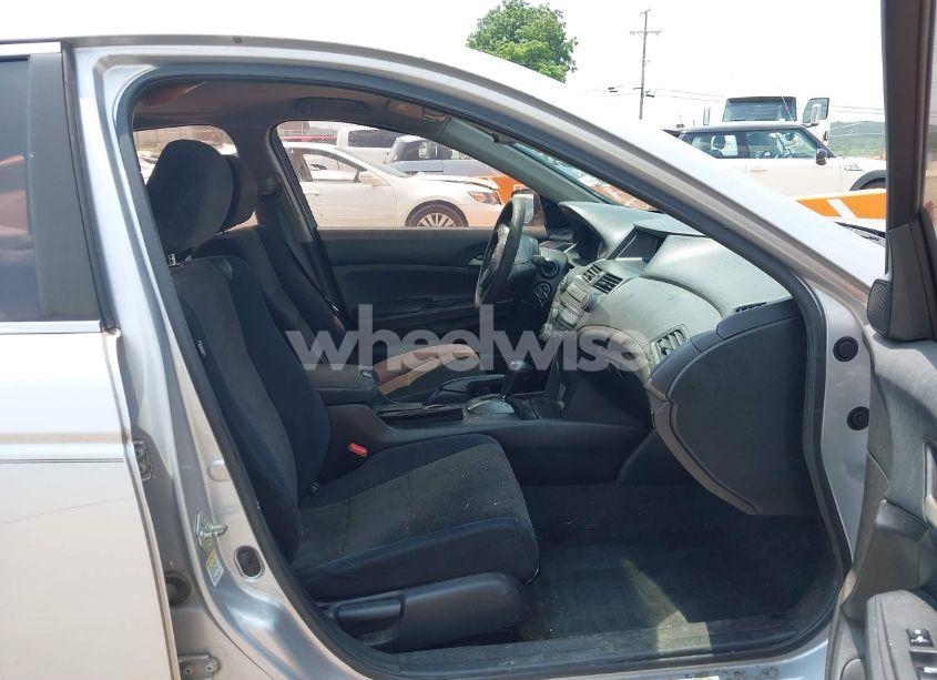 Photo 5 of 2010 Honda Accord 2.4 LX-P (VIN 1HGCP2F41AA064222)