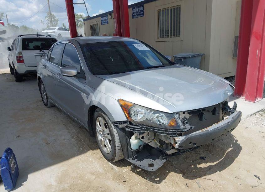 2010 Honda Accord 2.4 LX-P (VIN 1HGCP2F41AA102127) main photo