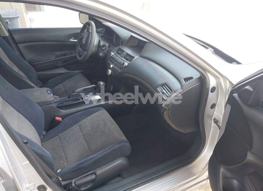 Photo 5 of 2010 Honda Accord 2.4 LX-P (VIN 1HGCP2F41AA102127)