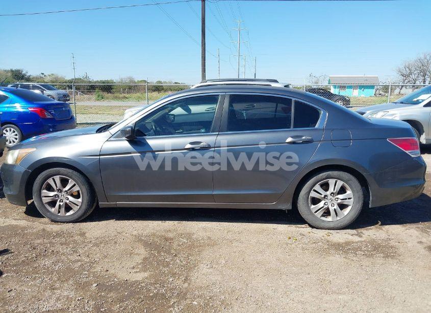 Photo 13 of 2010 Honda Accord 2.4 LX-P (VIN 1HGCP2F41AA120711)