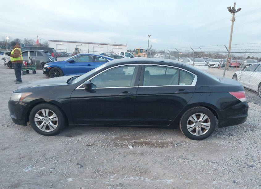 Photo 14 of 2010 Honda Accord 2.4 LX-P (VIN 1HGCP2F41AA173375)
