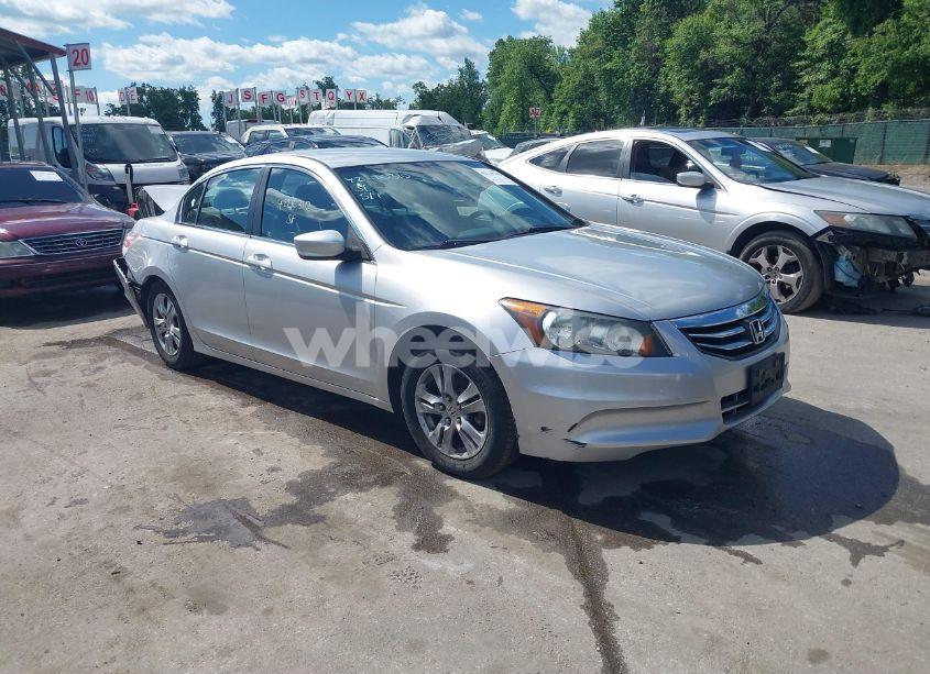 2011 Honda Accord 2.4 LX-P (VIN 1HGCP2F41BA005303) main photo