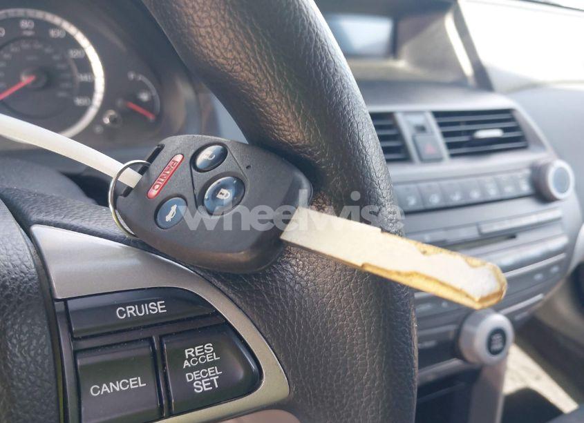 Photo 11 of 2011 Honda Accord 2.4 LX-P (VIN 1HGCP2F41BA005303)