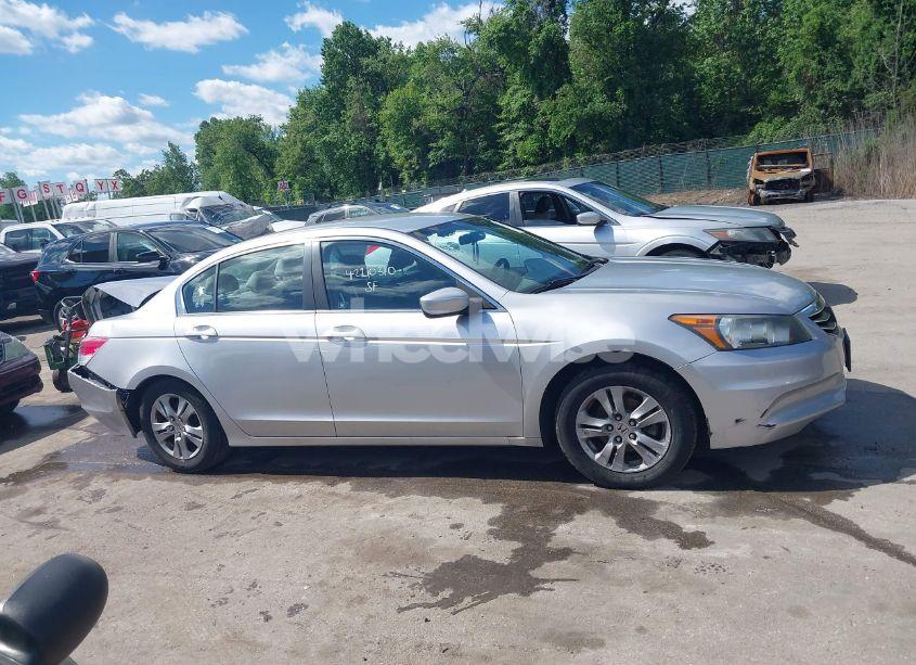 Photo 13 of 2011 Honda Accord 2.4 LX-P (VIN 1HGCP2F41BA005303)