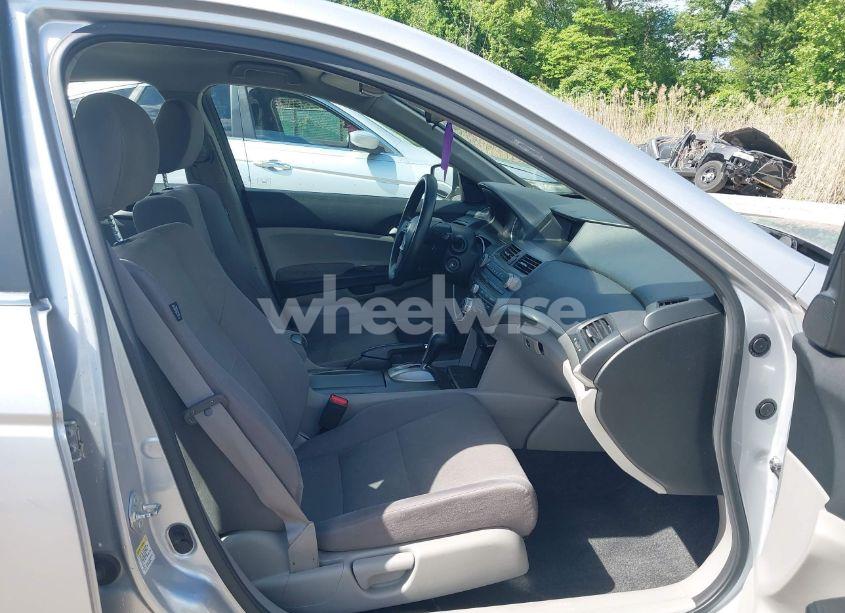 Photo 5 of 2011 Honda Accord 2.4 LX-P (VIN 1HGCP2F41BA005303)