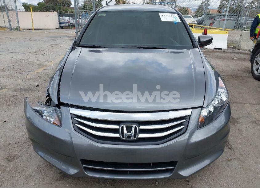Photo 13 of 2011 Honda Accord 2.4 LX-P (VIN 1HGCP2F41BA030010)