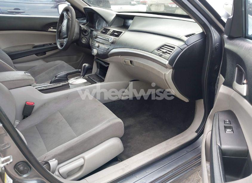 Photo 5 of 2011 Honda Accord 2.4 LX-P (VIN 1HGCP2F41BA030010)