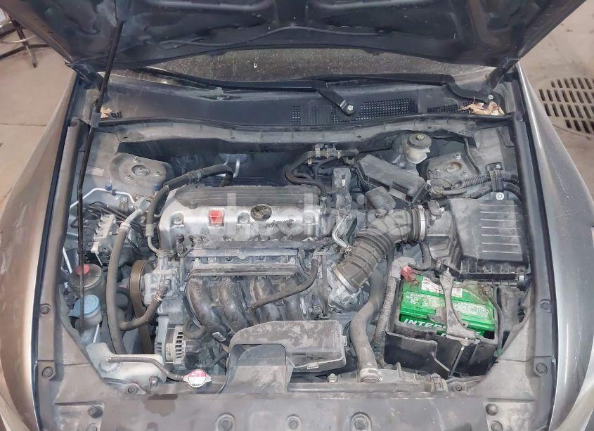 Photo 10 of 2011 Honda Accord 2.4 LX-P (VIN 1HGCP2F41BA070751)