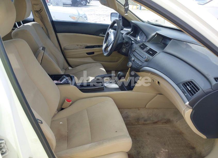 Photo 5 of 2011 Honda Accord 2.4 LX-P (VIN 1HGCP2F41BA097223)