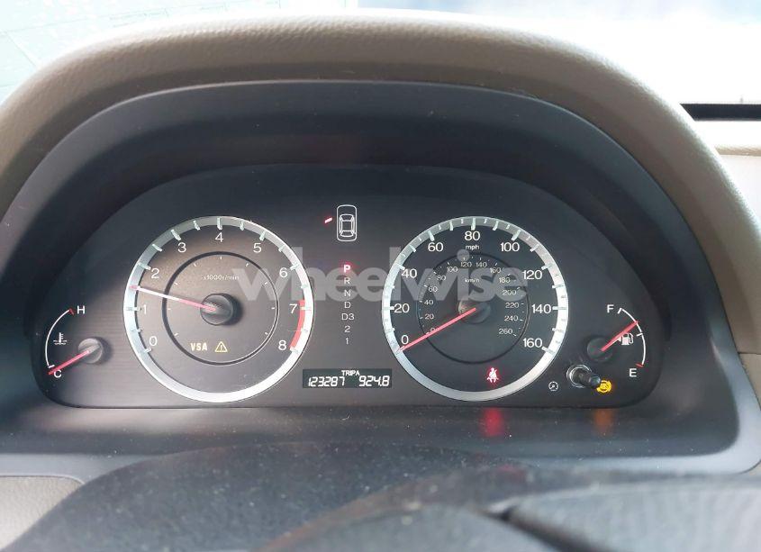 Photo 7 of 2010 Honda Accord 2.4 LX-P (VIN 1HGCP2F44AA163326)