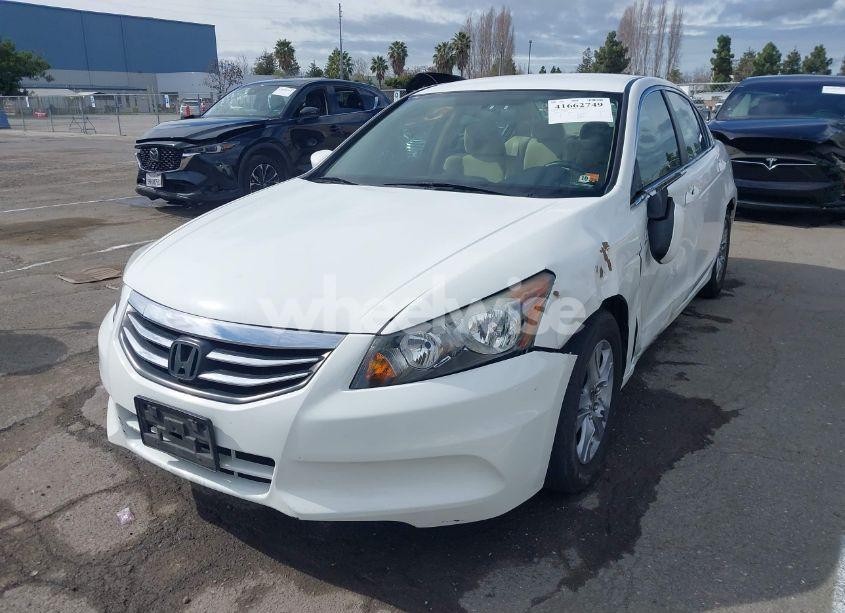 Photo 2 of 2011 Honda Accord 2.4 LX-P (VIN 1HGCP2F44BA018482)