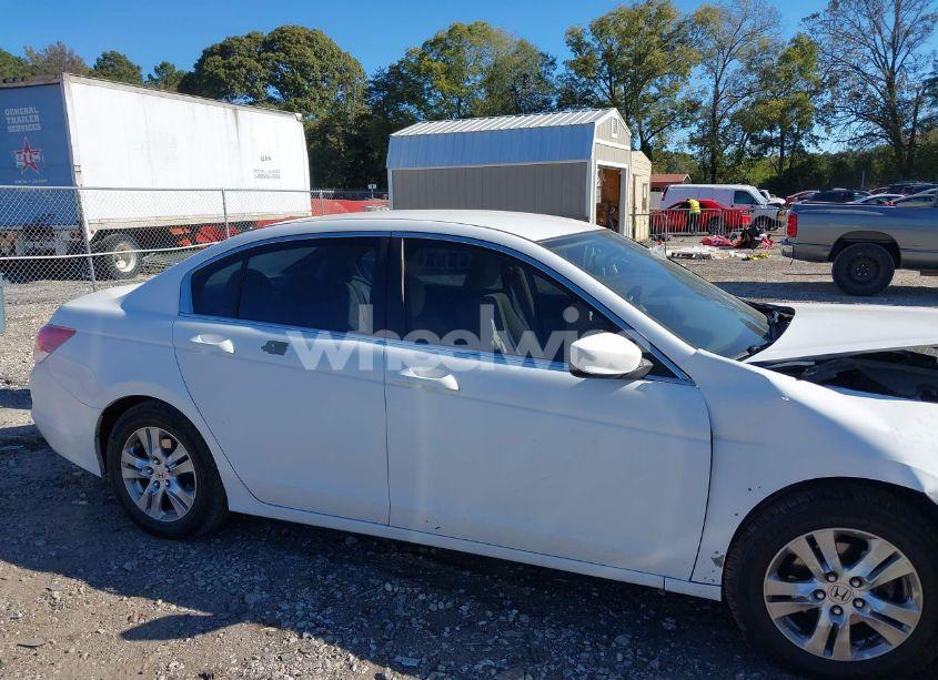 Photo 13 of 2010 Honda Accord 2.4 LX-P (VIN 1HGCP2F45AA010745)