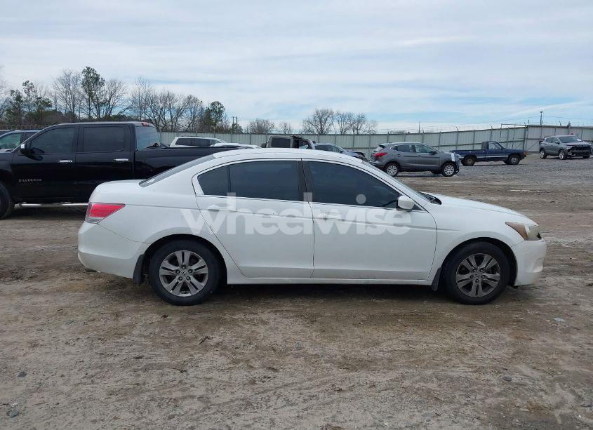 Photo 13 of 2010 Honda Accord 2.4 LX-P (VIN 1HGCP2F45AA107069)