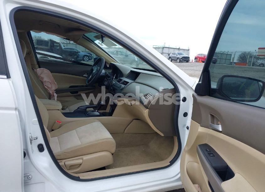 Photo 5 of 2010 Honda Accord 2.4 LX-P (VIN 1HGCP2F45AA107069)