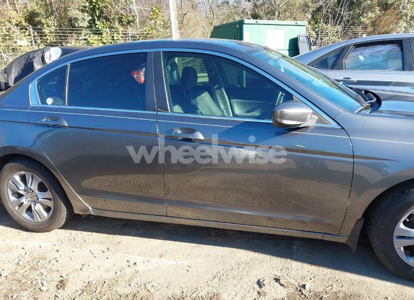 Photo 13 of 2011 Honda Accord SDN (VIN 1HGCP2F45BA041298)