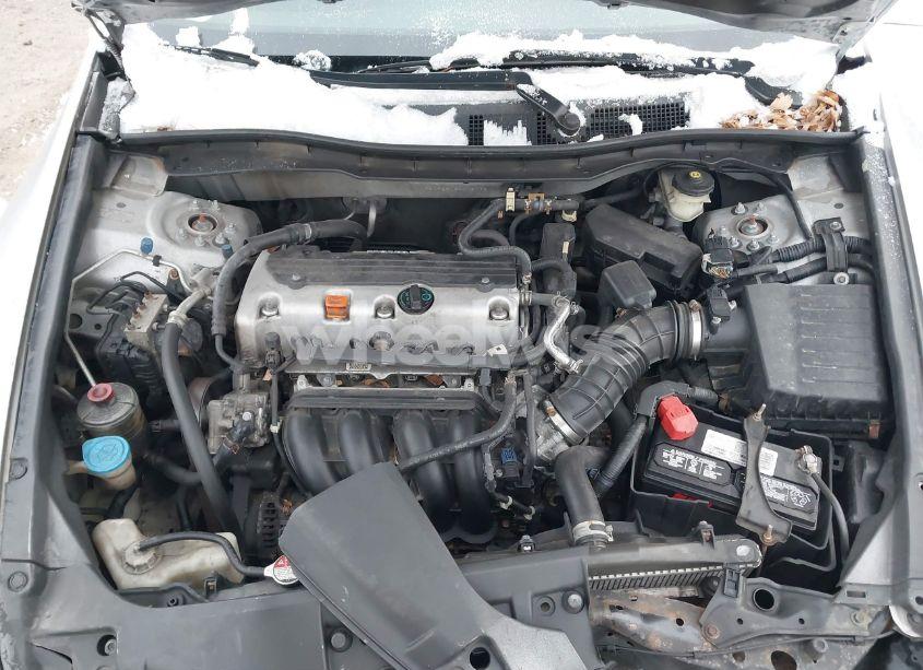 Photo 10 of 2010 Honda Accord 2.4 LX-P (VIN 1HGCP2F46AA020961)