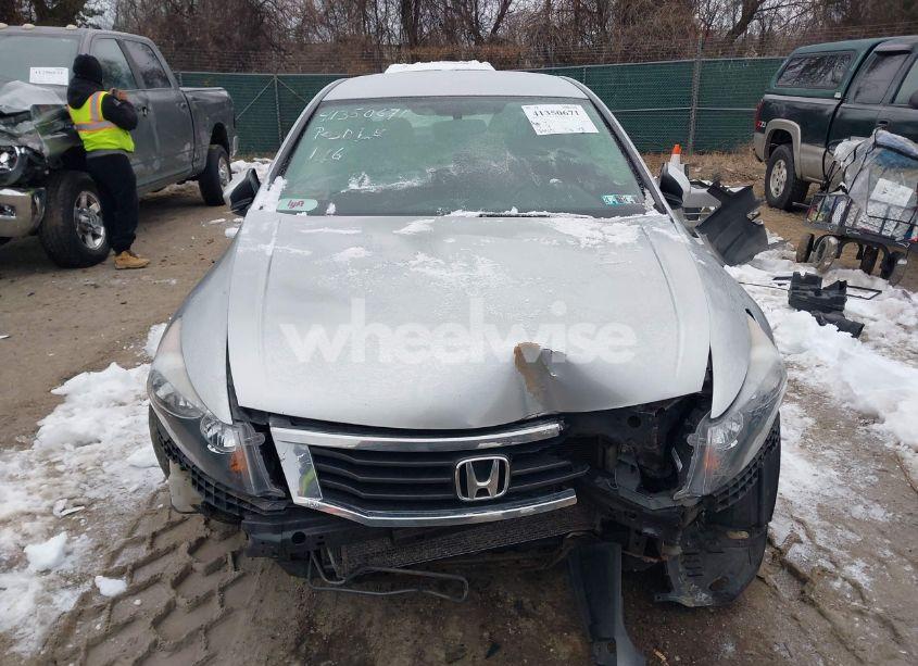 Photo 13 of 2010 Honda Accord 2.4 LX-P (VIN 1HGCP2F46AA020961)