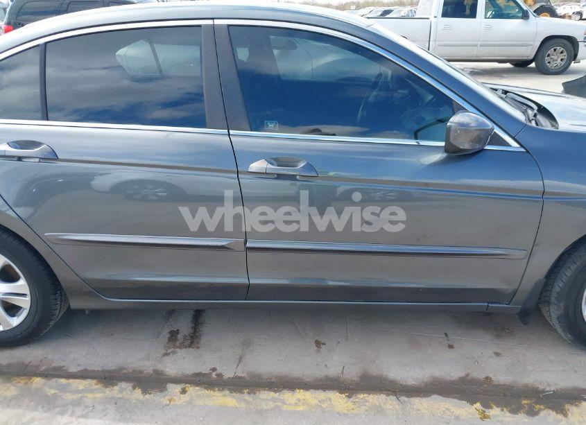 Photo 13 of 2010 Honda Accord 2.4 LX-P (VIN 1HGCP2F46AA185151)