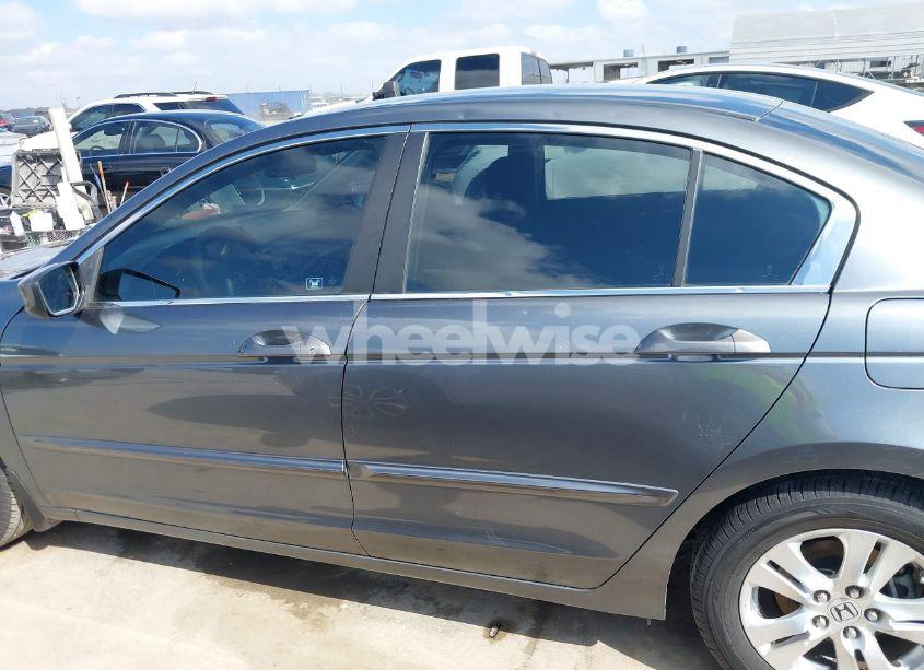 Photo 14 of 2010 Honda Accord 2.4 LX-P (VIN 1HGCP2F46AA185151)