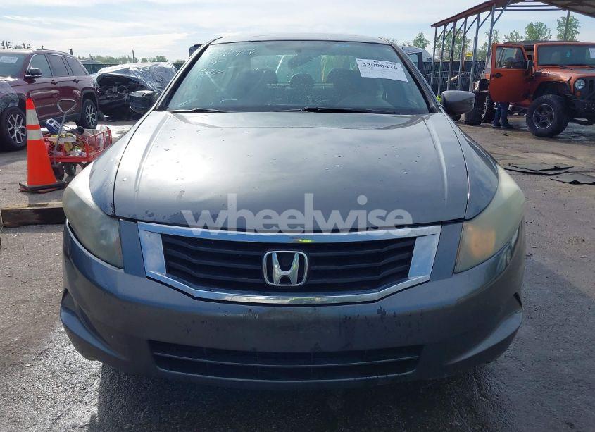 Photo 12 of 2010 Honda Accord 2.4 LX-P (VIN 1HGCP2F47AA028065)